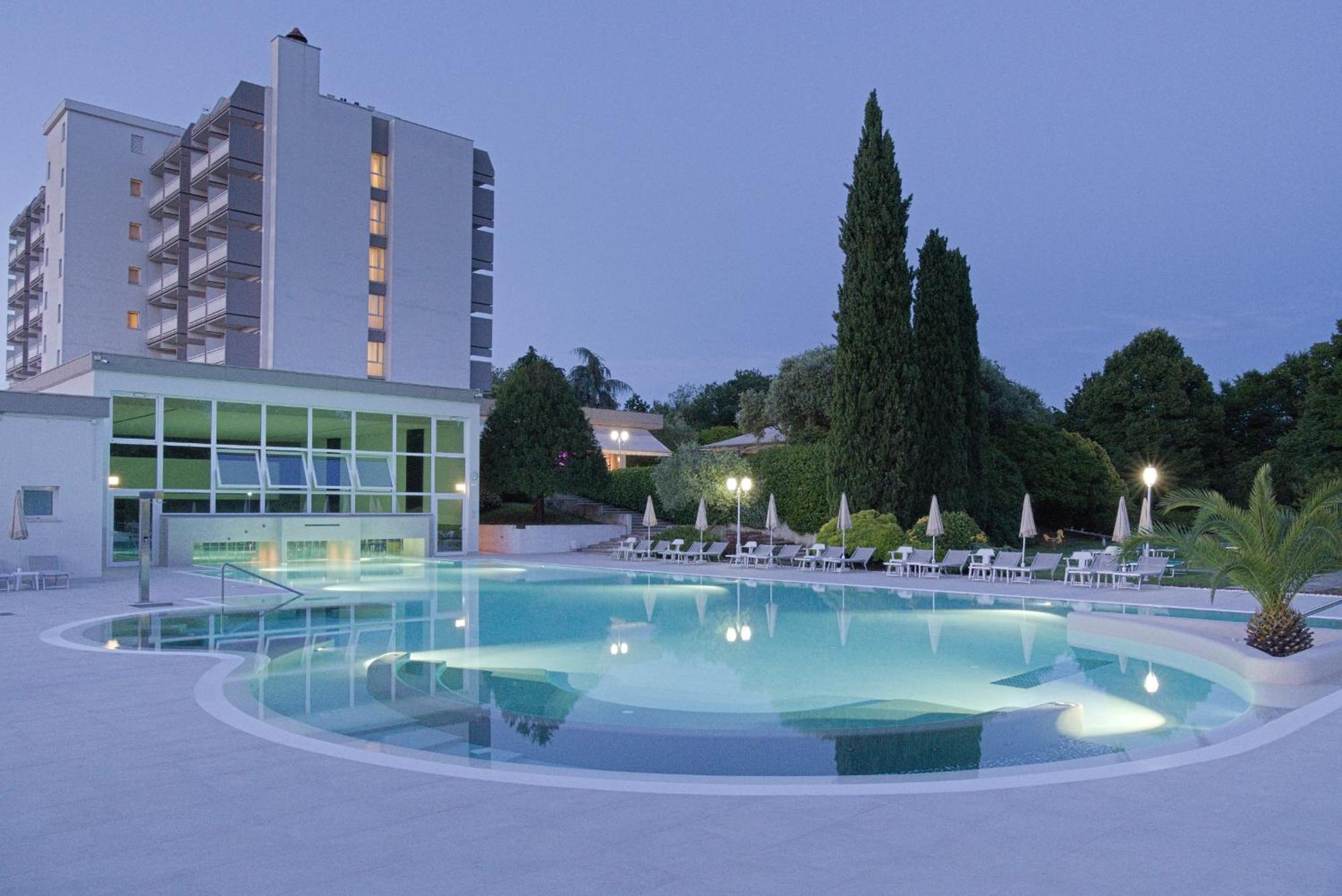 Hotel Des Bains Terme Montegrotto Terme