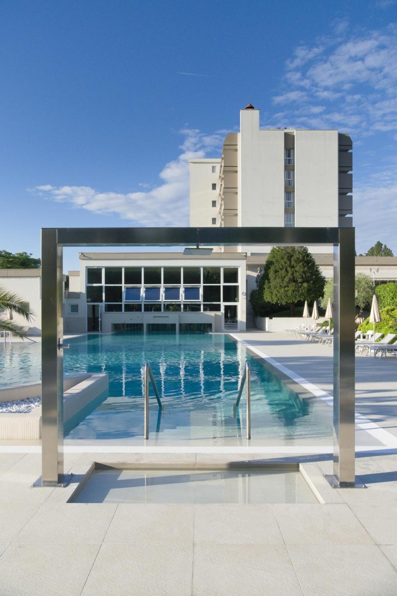 Des Bains Terme 4*