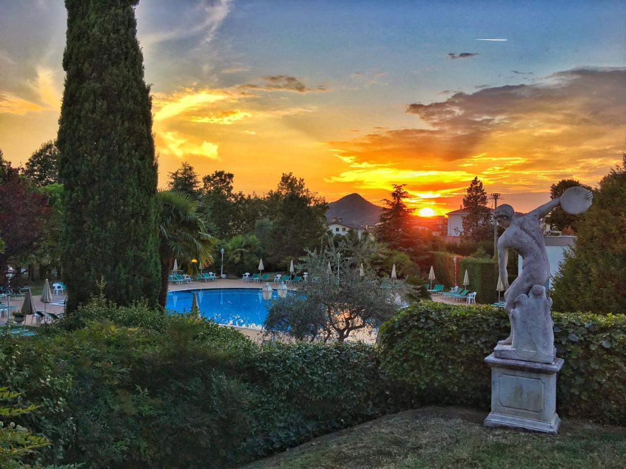 Hotel Des Bains Terme Montegrotto Terme